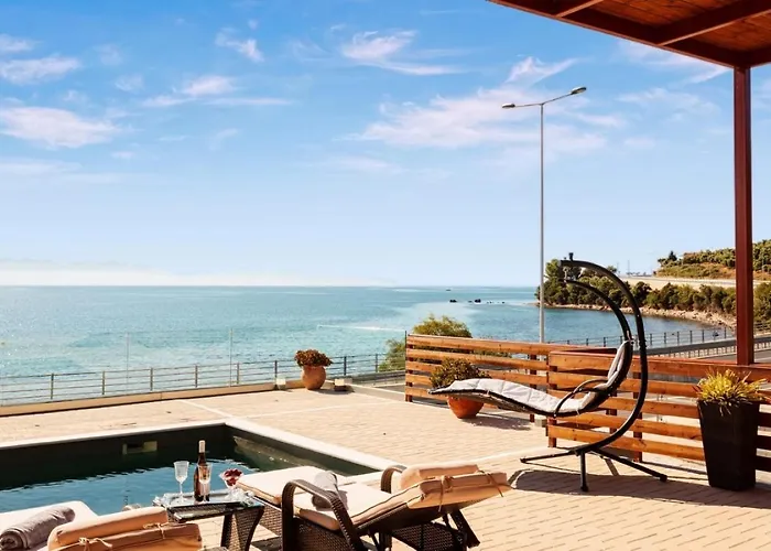 Βίλα Seaside Summer Bliss - Aurora Luxury Pool Paradise Πεταλίδι