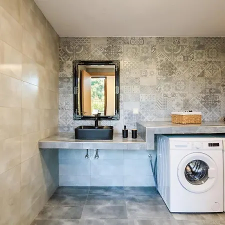 Seaside Summer Bliss - Aurora Luxury Pool Paradise Villa Petalídhion