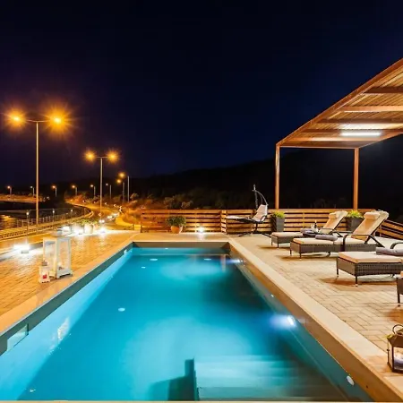 Villa Seaside Summer Bliss - Aurora Luxury Pool Paradise Petalídhion