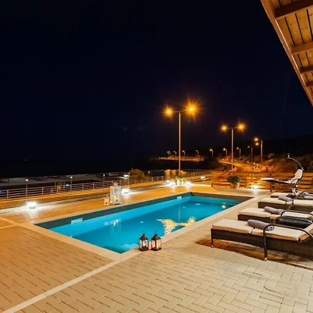 Seaside Summer Bliss - Aurora Luxury Pool Paradise Petalídhion
