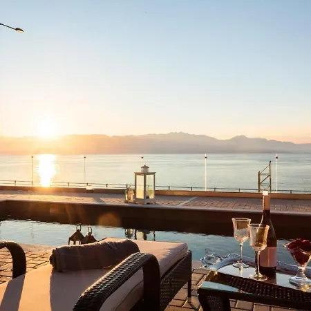 Seaside Summer Bliss - Aurora Luxury Pool Paradise Petalidi