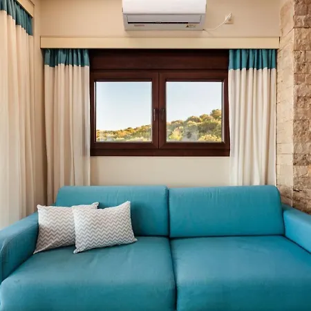 Seaside Summer Bliss - Aurora Luxury Pool Paradise