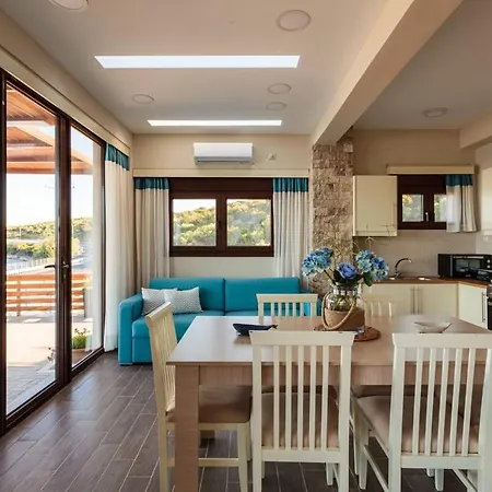 וילה Seaside Summer Bliss - Aurora Luxury Pool Paradise