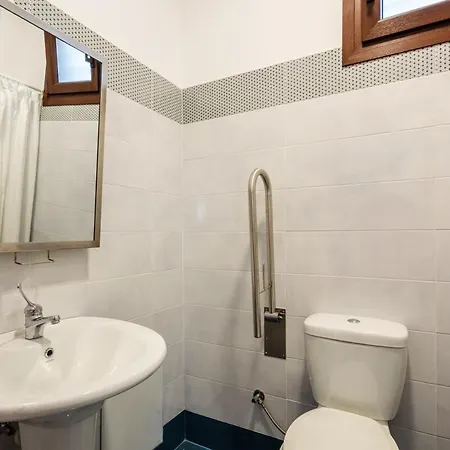 Seaside Summer Bliss - Aurora Luxury Pool Paradise וילה *
