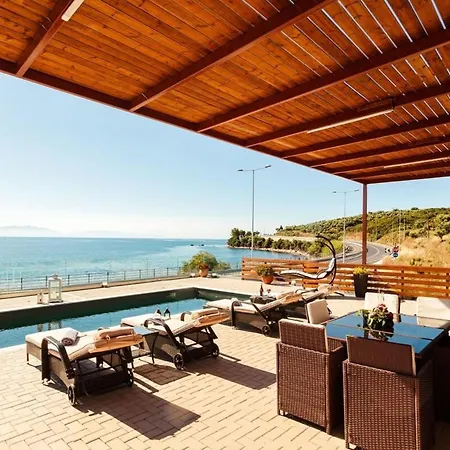 Seaside Summer Bliss - Aurora Luxury Pool Paradise וילה *