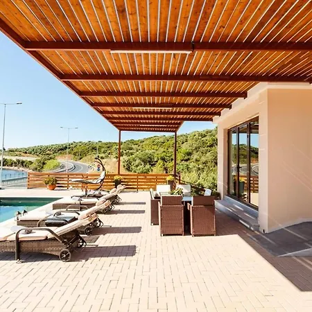 Seaside Summer Bliss - Aurora Luxury Pool Paradise וילה Petalídhion