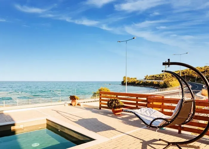 Seaside Summer Bliss - Aurora Luxury Pool Paradise 빌라