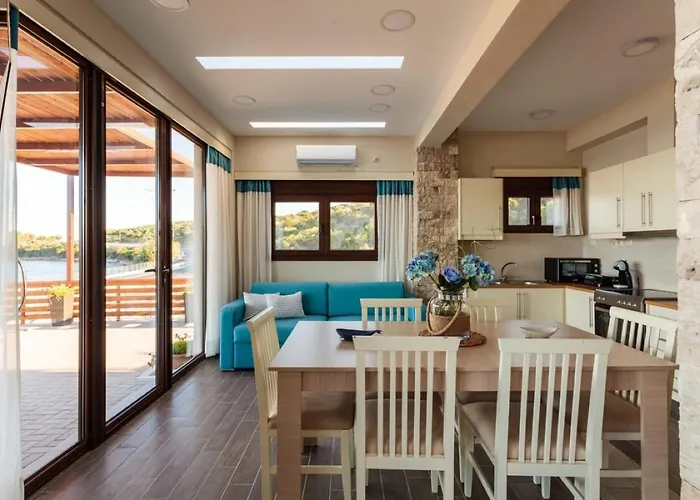 빌라 Seaside Summer Bliss - Aurora Luxury Pool Paradise