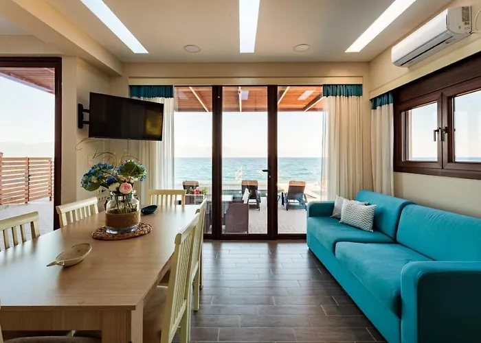 Villa Seaside Summer Bliss - Aurora Luxury Pool Paradise *